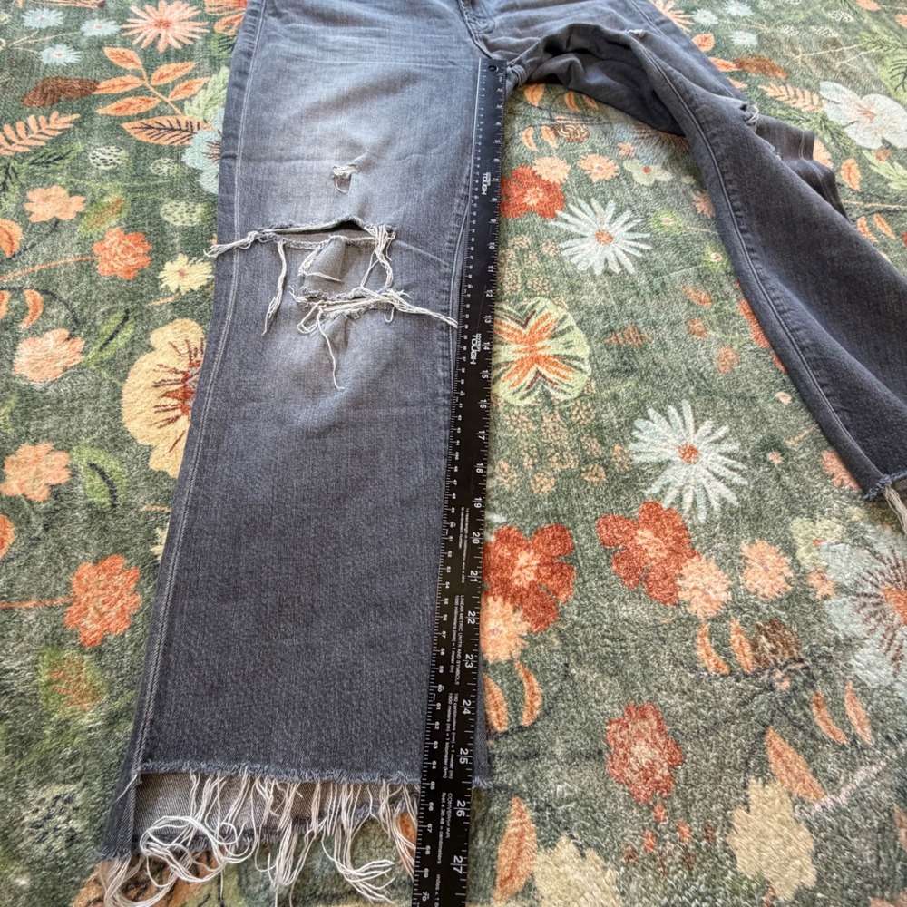 Mother The Insider Crop Step Fray Jeans Ace of Spades Grey Distressed 31 - Picture 4 of 12